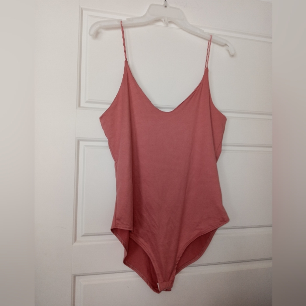 Gaze pink blush bodysuit size large